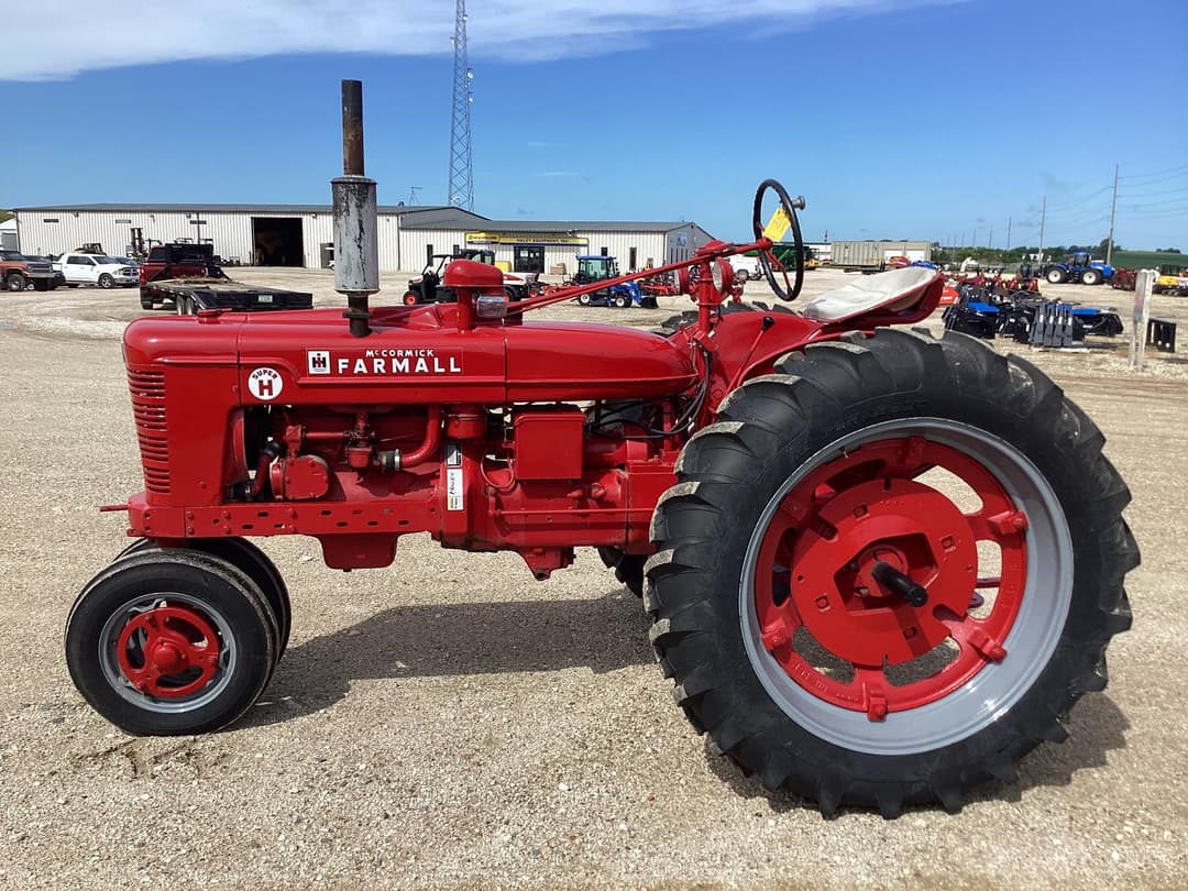 Image of Farmall Super H Primary image