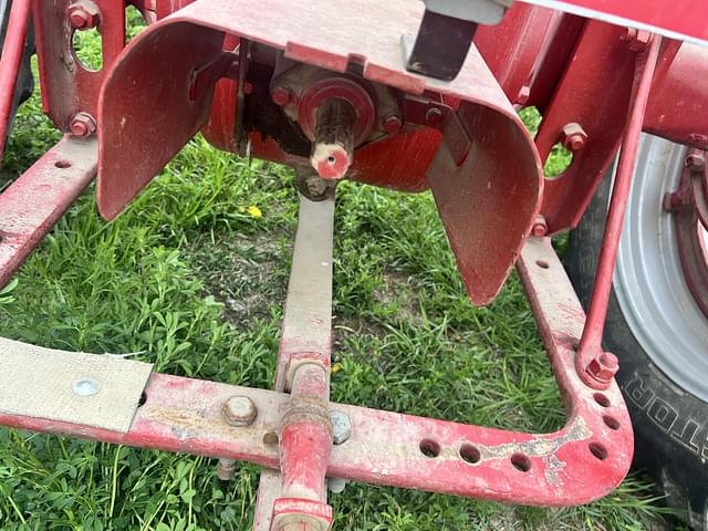 Image of Farmall Super M equipment image 4