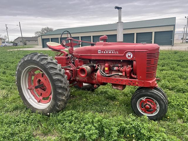 Image of Farmall Super M equipment image 1