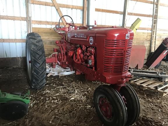 Image of Farmall Super MD equipment image 2