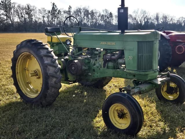 Image of John Deere 70 equipment image 2