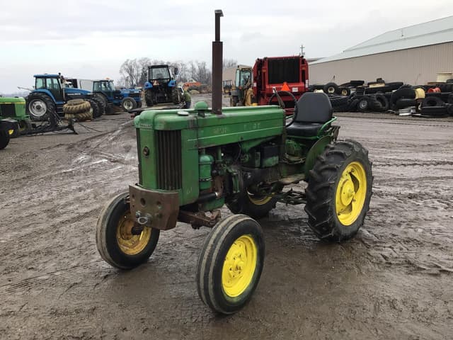 Image of John Deere 40S equipment image 2