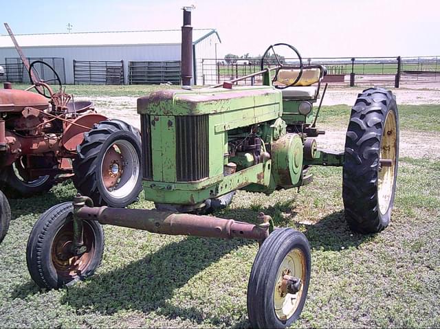 Image of John Deere 50 equipment image 4