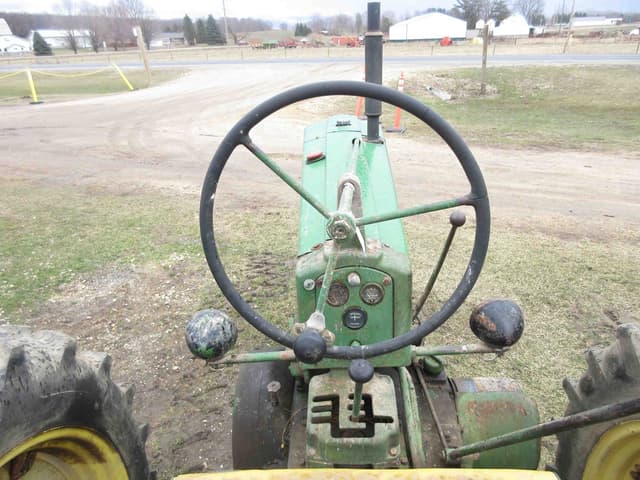 Image of John Deere 50 equipment image 1