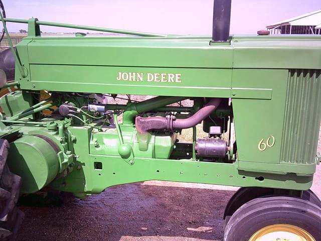 Image of John Deere 60 equipment image 1