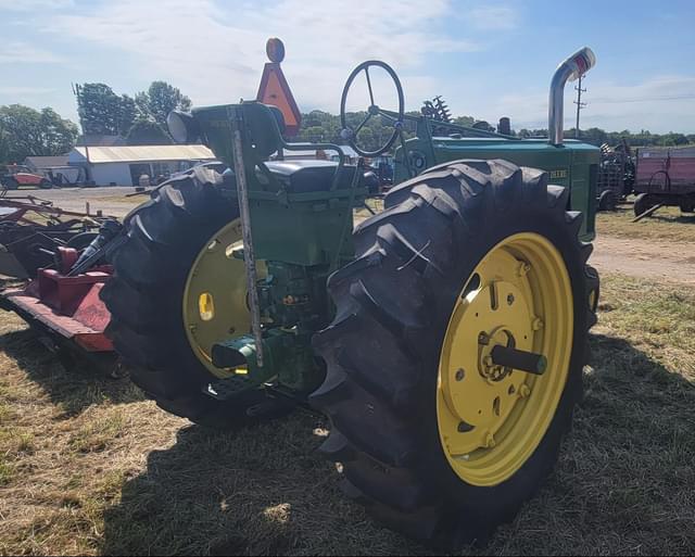 Image of John Deere 60 equipment image 3