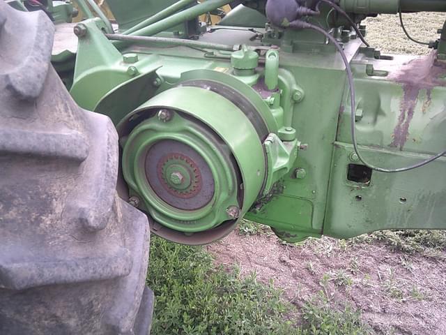 Image of John Deere 60 equipment image 2