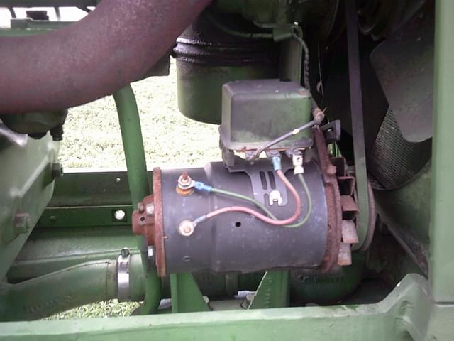 Image of John Deere 60 equipment image 4