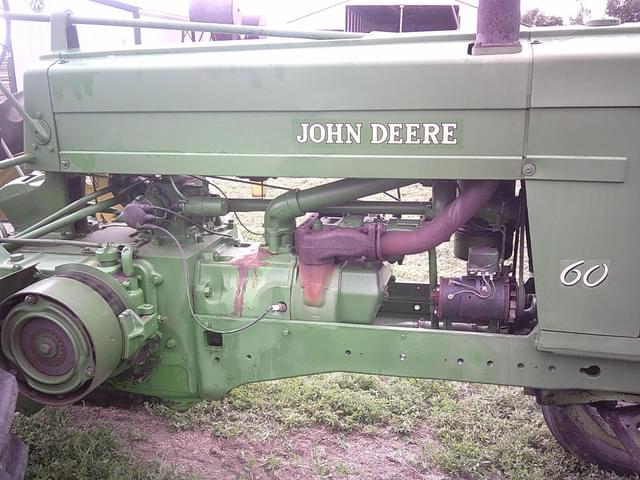 Image of John Deere 60 equipment image 1