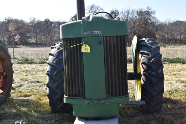 Image of John Deere 70 equipment image 3