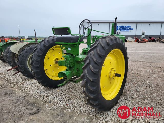 Image of John Deere B equipment image 2