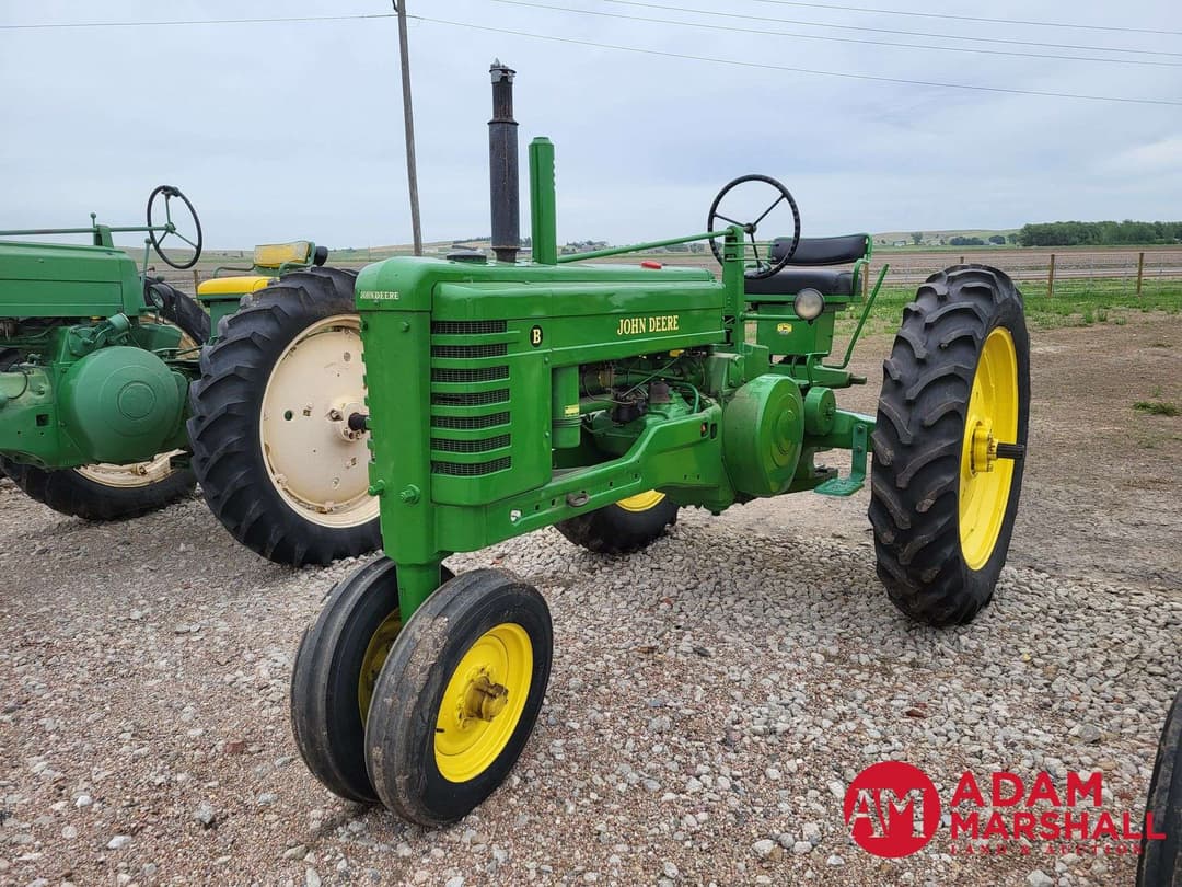 Image of John Deere B Primary image