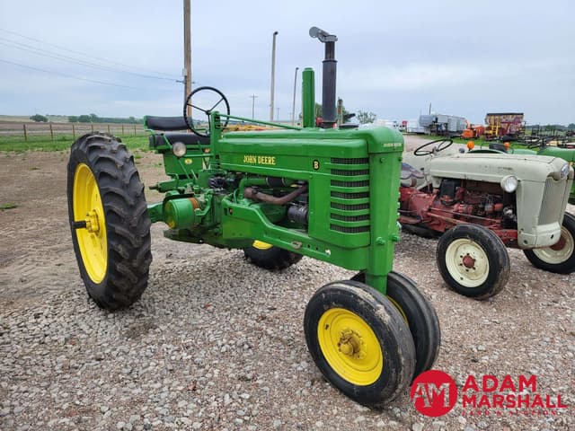 Image of John Deere B equipment image 1