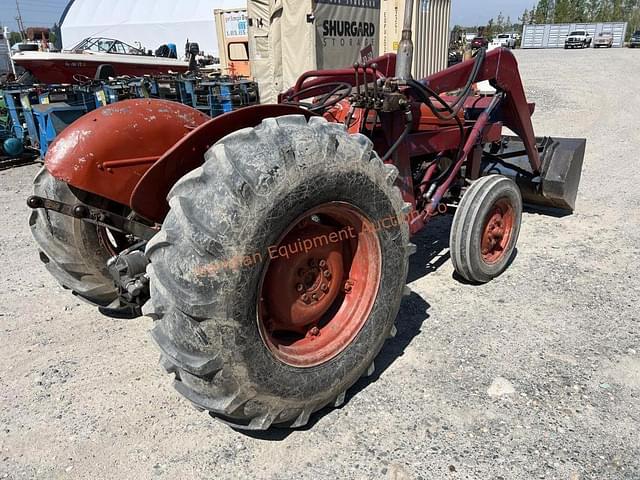 Image of Massey Ferguson TO30 equipment image 4