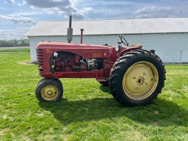 1953 Massey-Harris 44 Special Equipment Image0