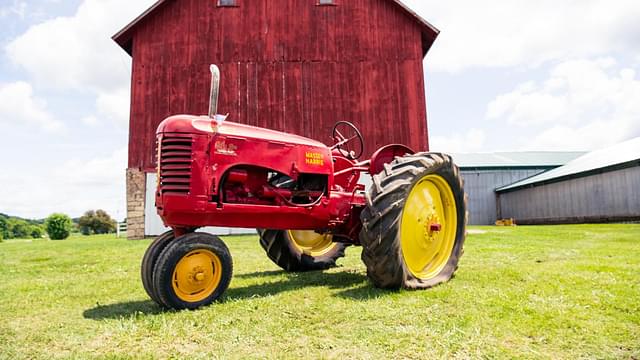 Image of Massey-Harris 44 Row-Crop equipment image 1
