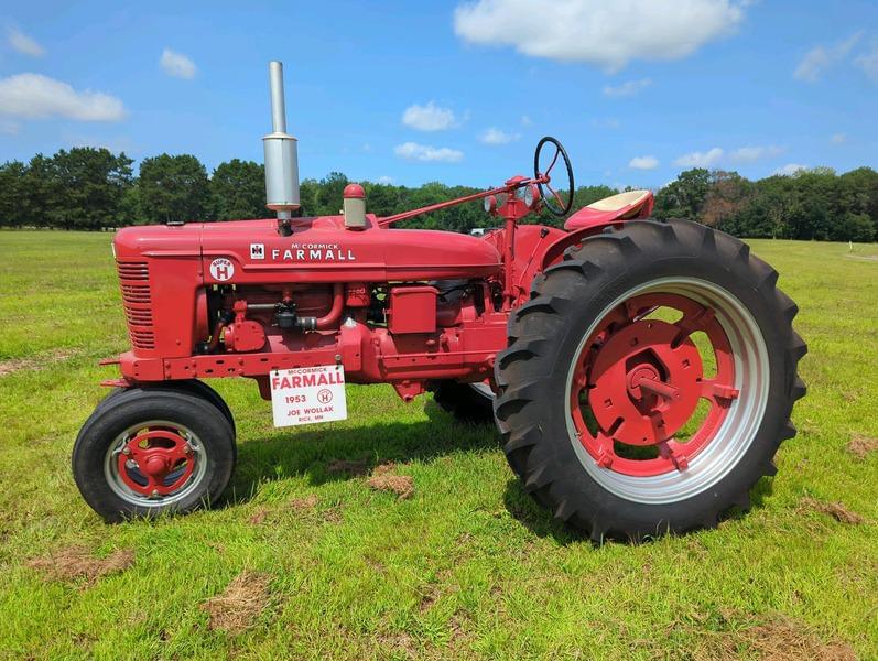 Image of Farmall Super H Primary image