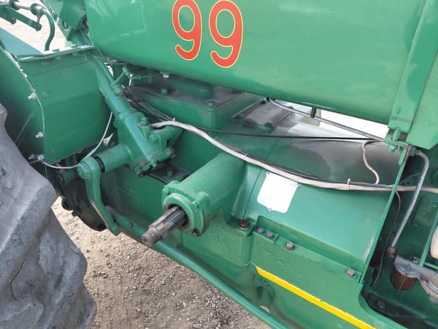 Image of Oliver 99 equipment image 4