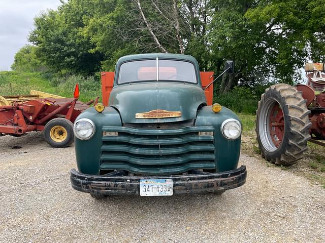 Image of Chevrolet 3100 equipment image 2