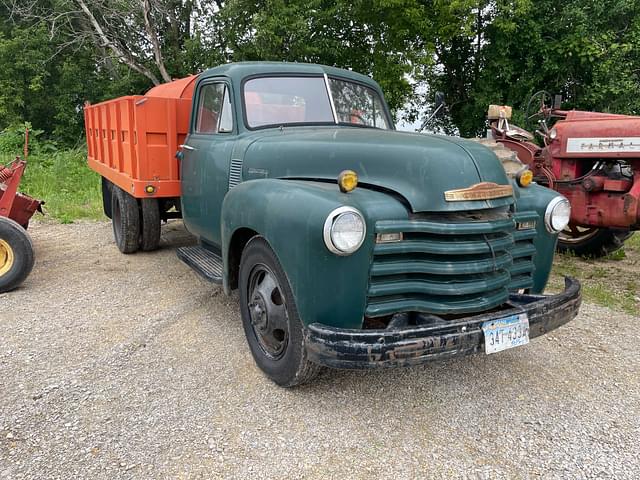 Image of Chevrolet 3100 equipment image 1