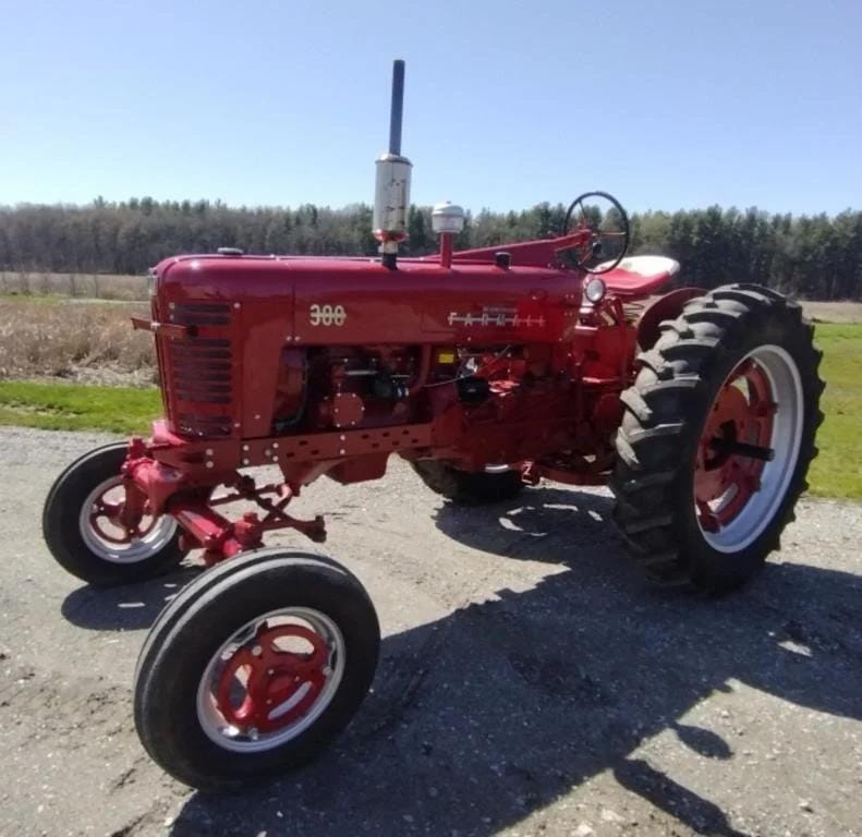 Main image Farmall 300