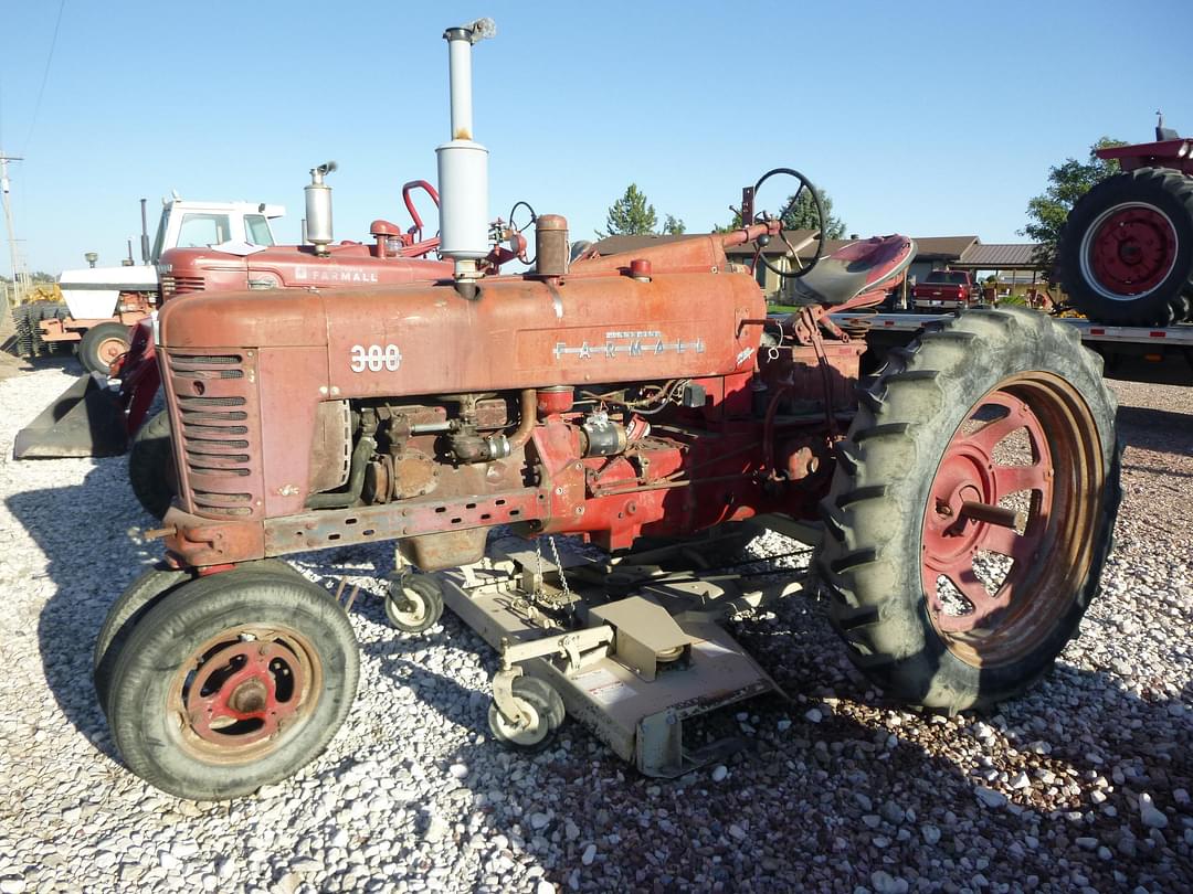 Image of Farmall 300 Primary image