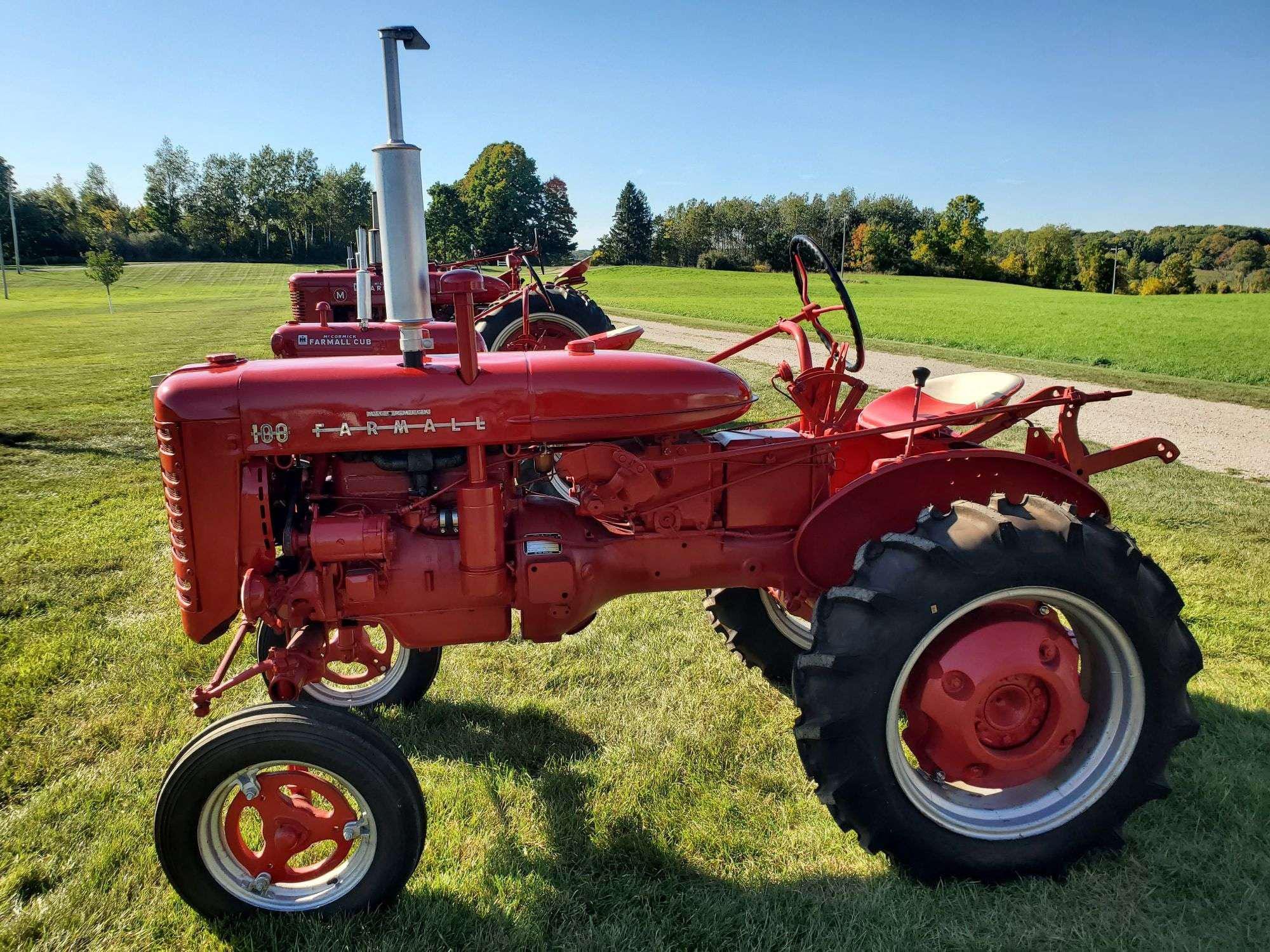 Main image Farmall 100