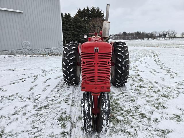Image of Farmall Super M-TA equipment image 4