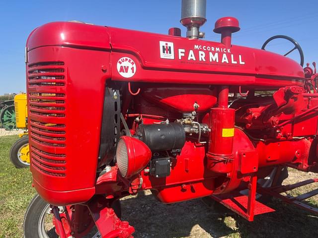 Image of Farmall Super AV-1 equipment image 2