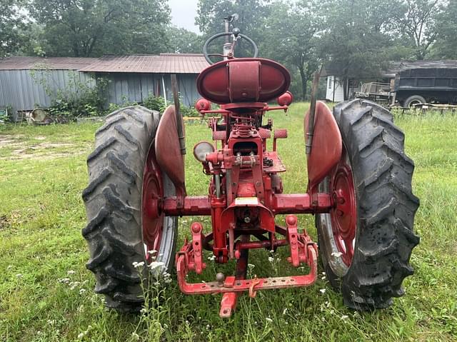 Image of Farmall Super C equipment image 3