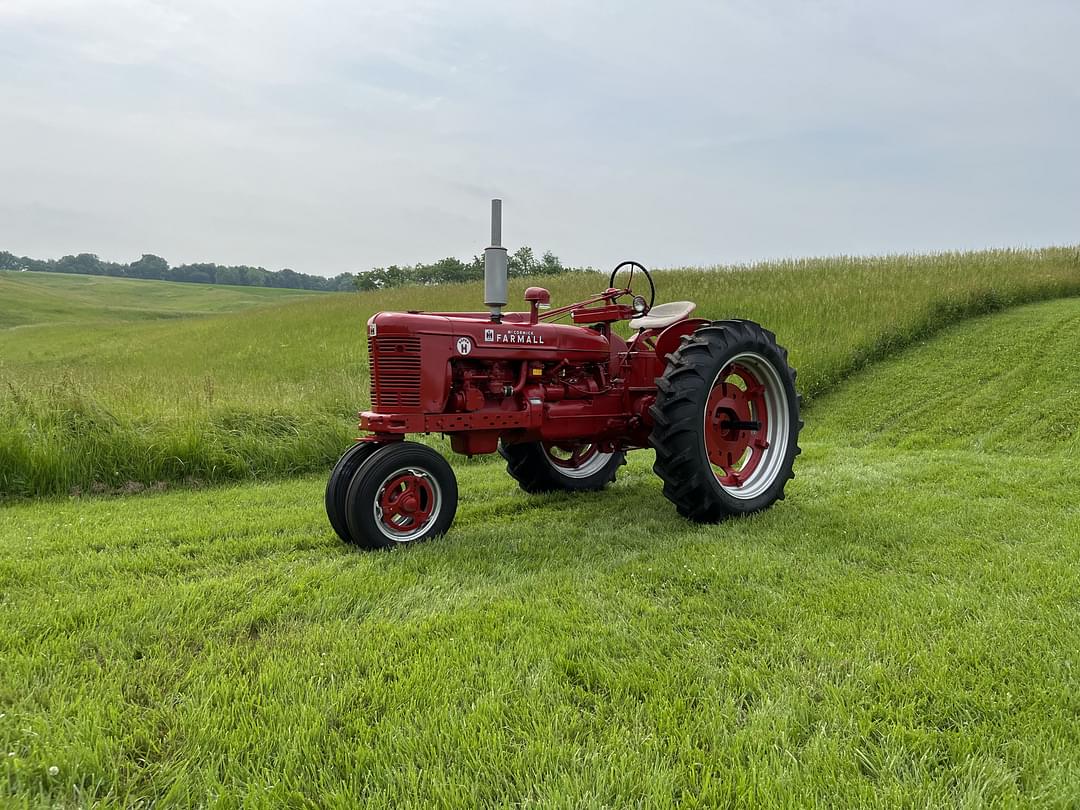 Image of Farmall Super H Primary image