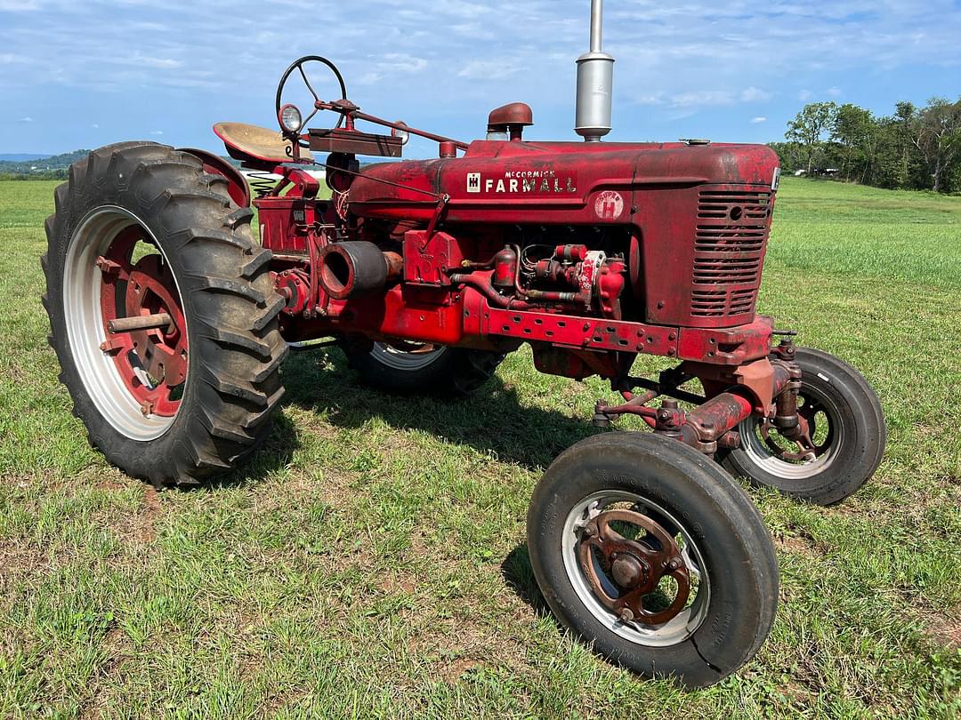 Image of Farmall Super H Primary image