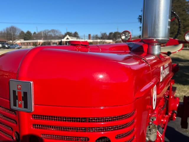 Image of Farmall Super H equipment image 3