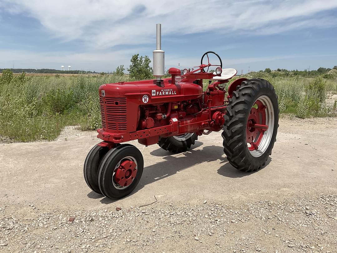 Image of Farmall Super H Primary image