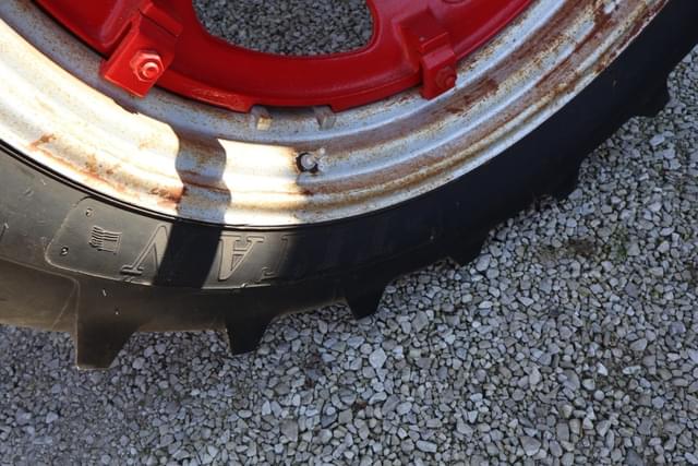 Image of Farmall Super H equipment image 4