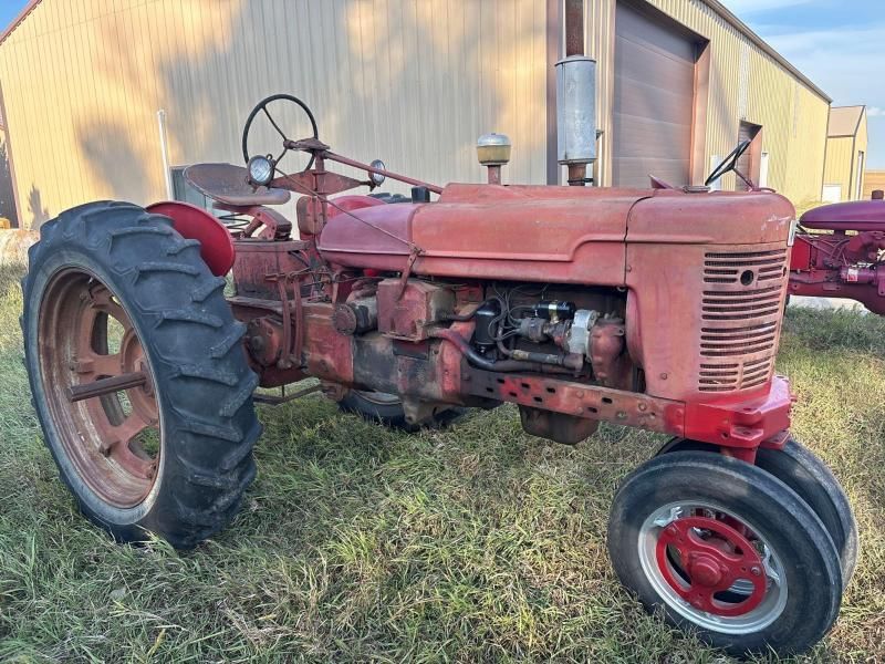1954 Farmall Super H Equipment Image0