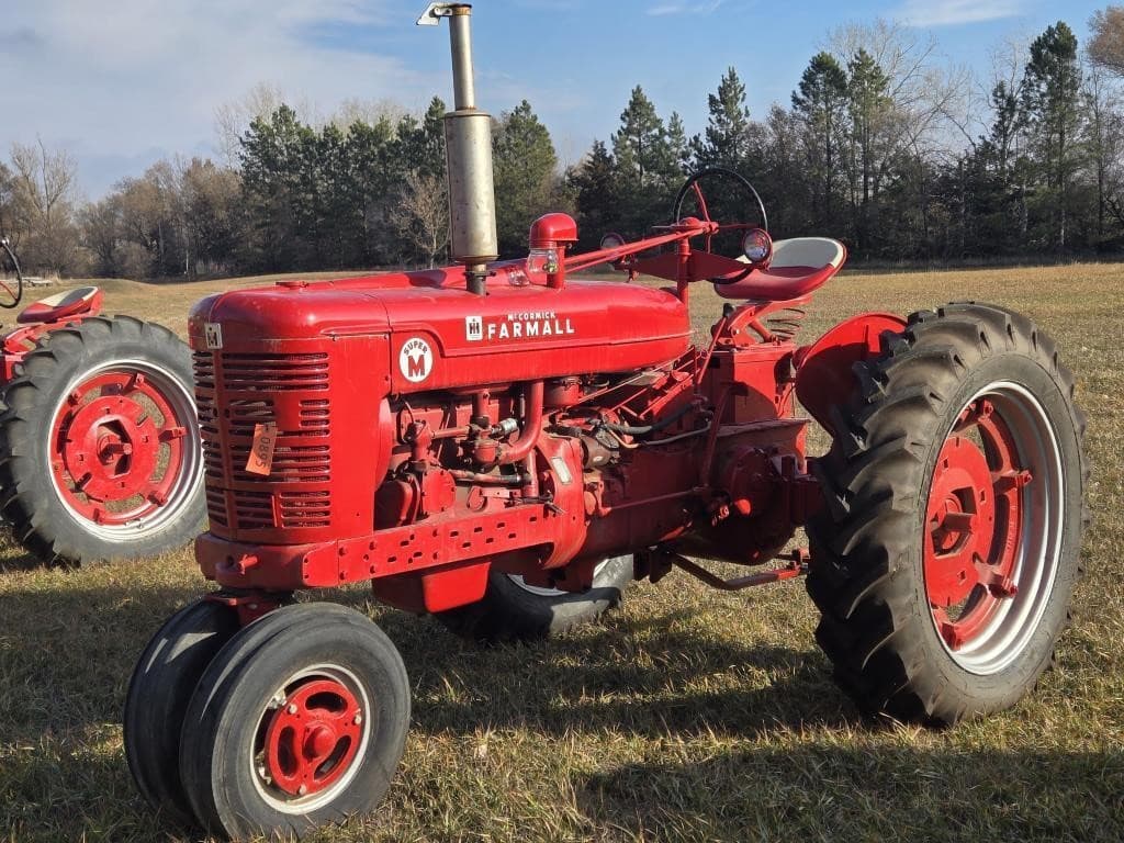 Image of Farmall Super M Primary image