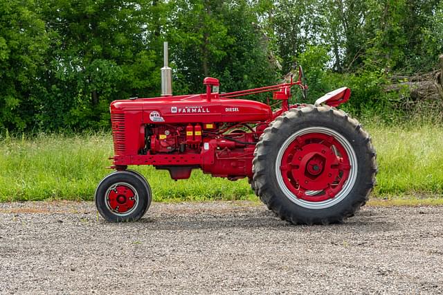 Image of Farmall Super MD-TA equipment image 1