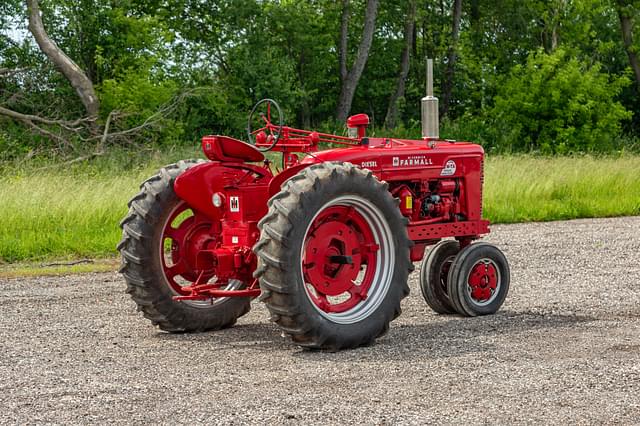 Image of Farmall Super MD-TA equipment image 4