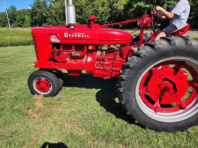 Image of Farmall Super M-TA equipment image 3