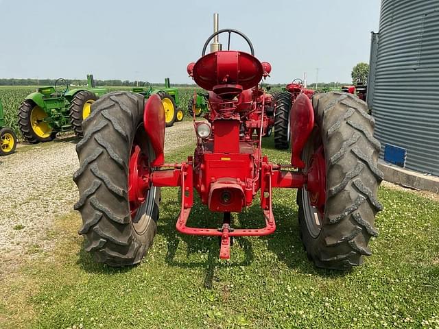 Image of Farmall Super M-TA equipment image 3