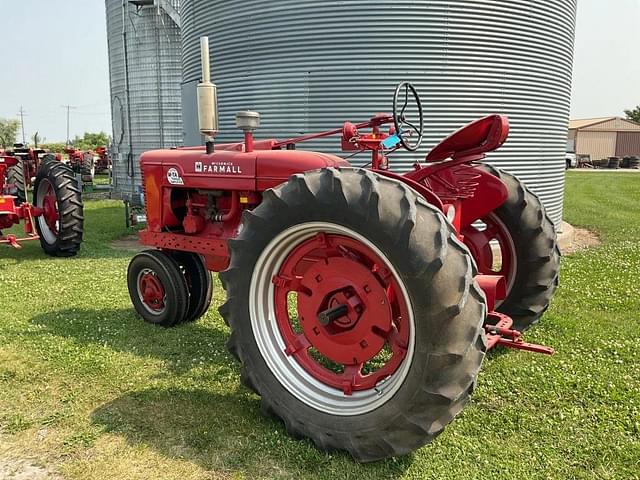 Image of Farmall Super M-TA equipment image 2
