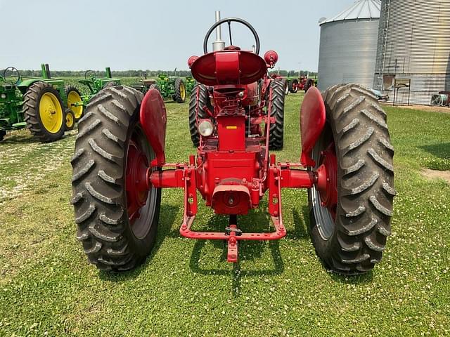 Image of Farmall Super M-TA equipment image 3