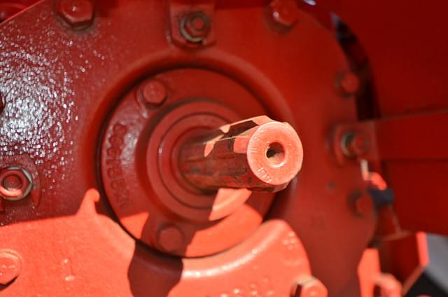 Image of Farmall Super M equipment image 4