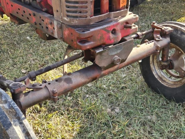 Image of Farmall Super M-TA equipment image 3