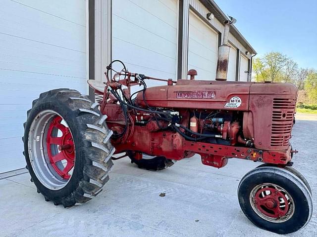 Image of Farmall Super M-TA equipment image 1
