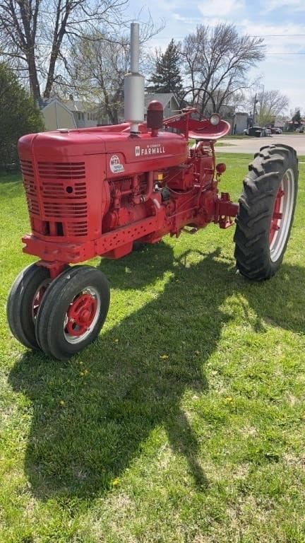 Image of Farmall Super M-TA equipment image 2