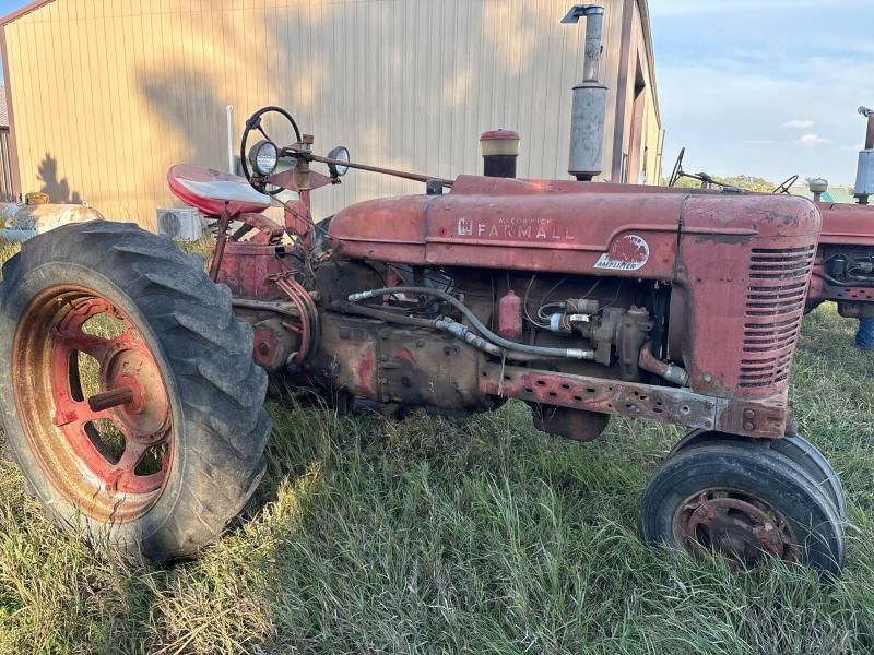 1954 Farmall Super M-TA Equipment Image0
