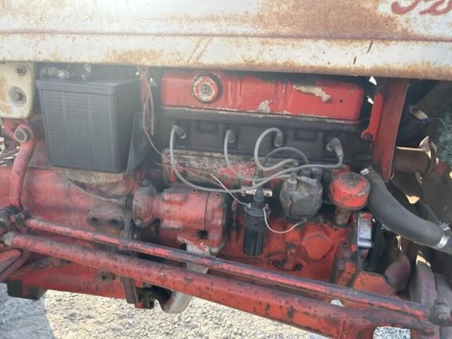 Image of Ford 600 equipment image 2