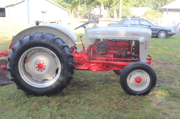 Image of Ford 850 Primary image